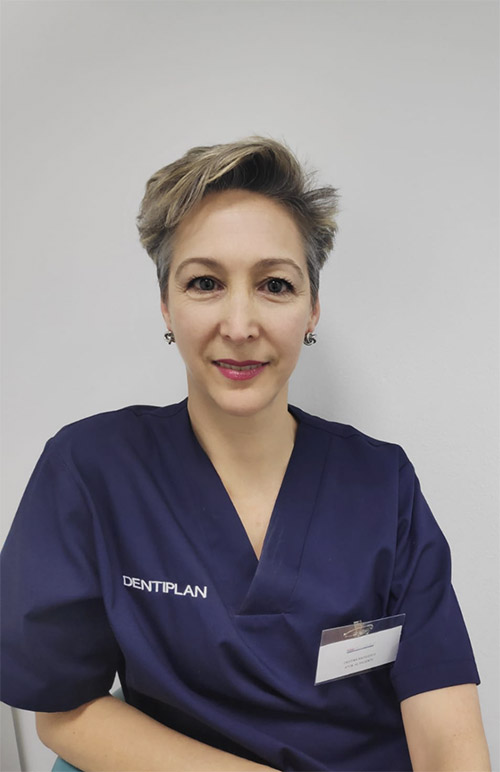 dentista-puente-de-vallecas-luz-saldarriaga-doctora