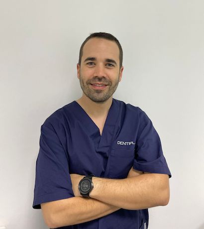 dentista-puente-de-vallecas-dr-aceroMiguel